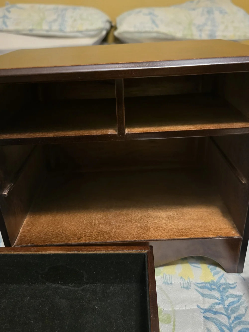 Bombay Jewelry Box